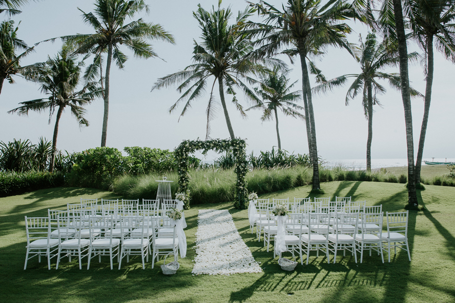 THE WEDDING | LISA & CRAIG at Villa Arika Bali  39
